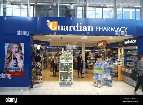 pharmacy sydney international airport.